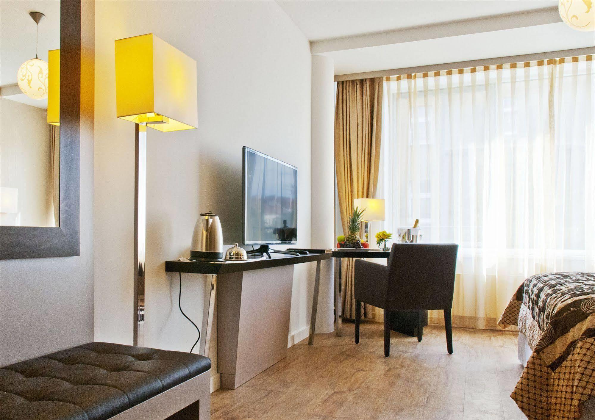 Hotel Vier Jahreszeiten Berlin City Luaran gambar